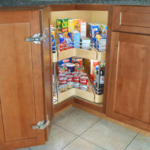System with Two Swiveling Shelves and Drawers
