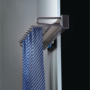 KAMO Scarf and Tie Sliding Support