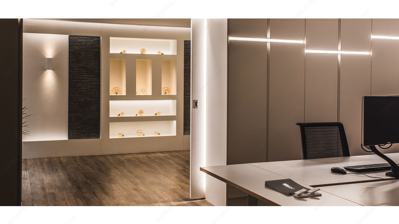 LIGHTING FOR COMMERCIAL SPACES