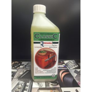 Oil and Conditioner for Richelieu Wood Surfaces