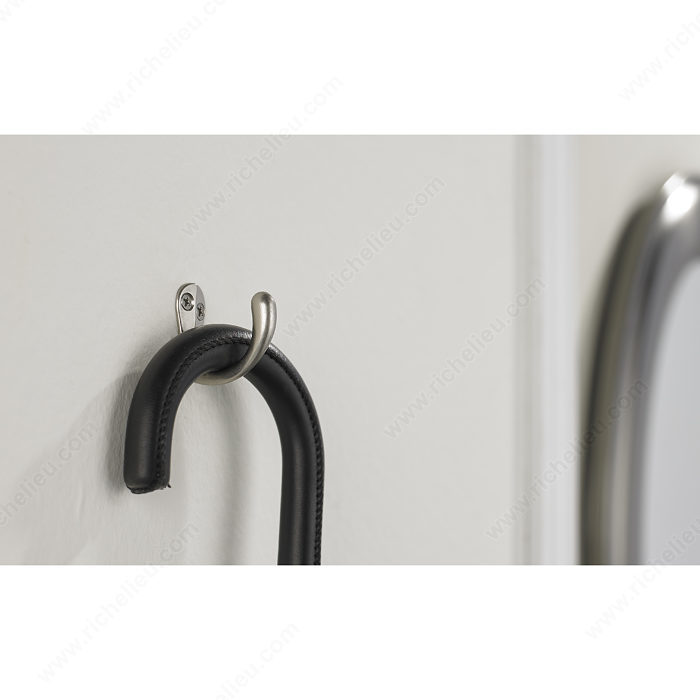 1-1/2 in Single Utility Hook - 818 - Richelieu Hardware