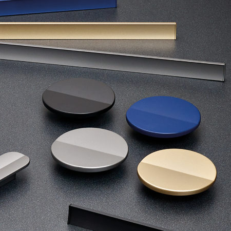 Go sleek and sophisticated or make a statement with breathtaking pulls and knobs that are the epitome of clever design.